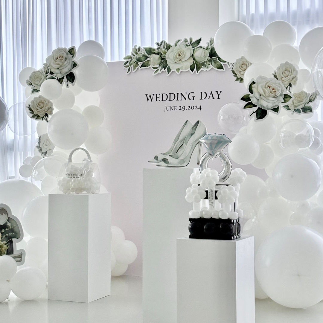 우아한 화이트 웨딩데이 풍선장식 상세이미지 1