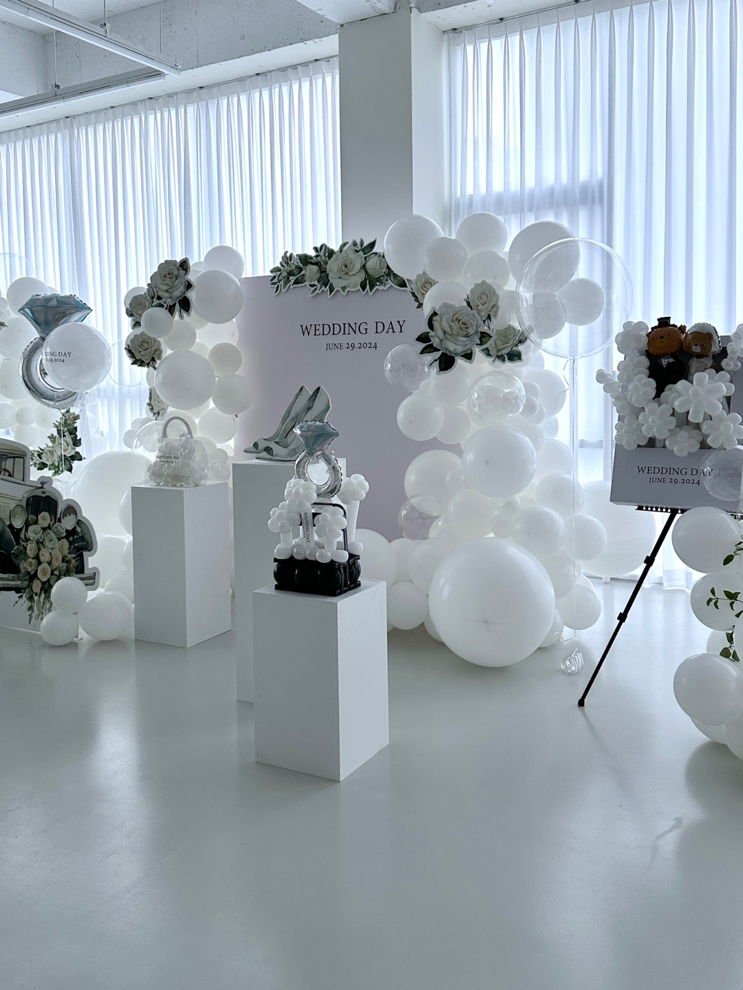 우아한 화이트 웨딩데이 풍선장식 상세이미지 2