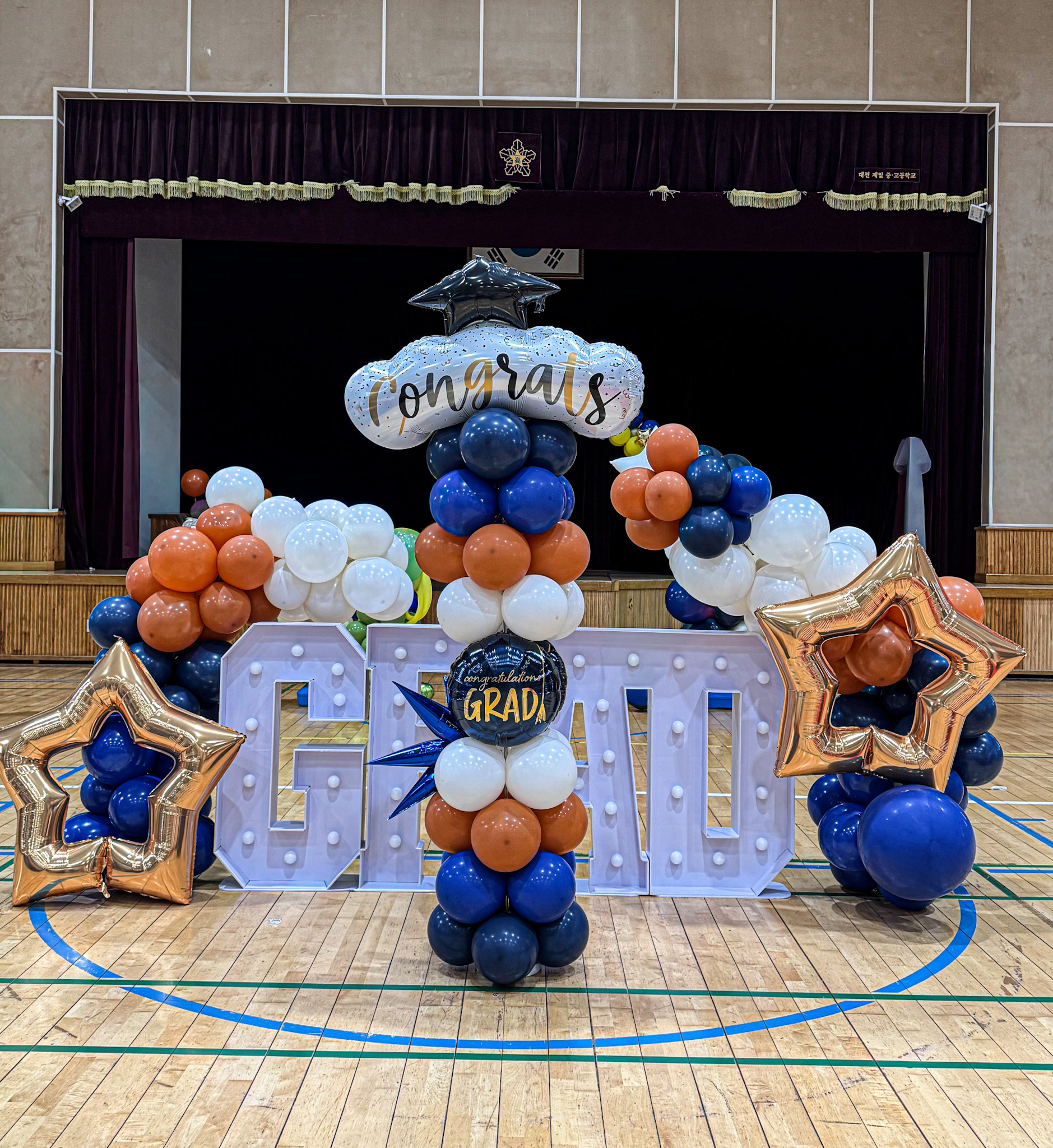 GRAD 전구 포토존 졸업식 장식 상세이미지 2