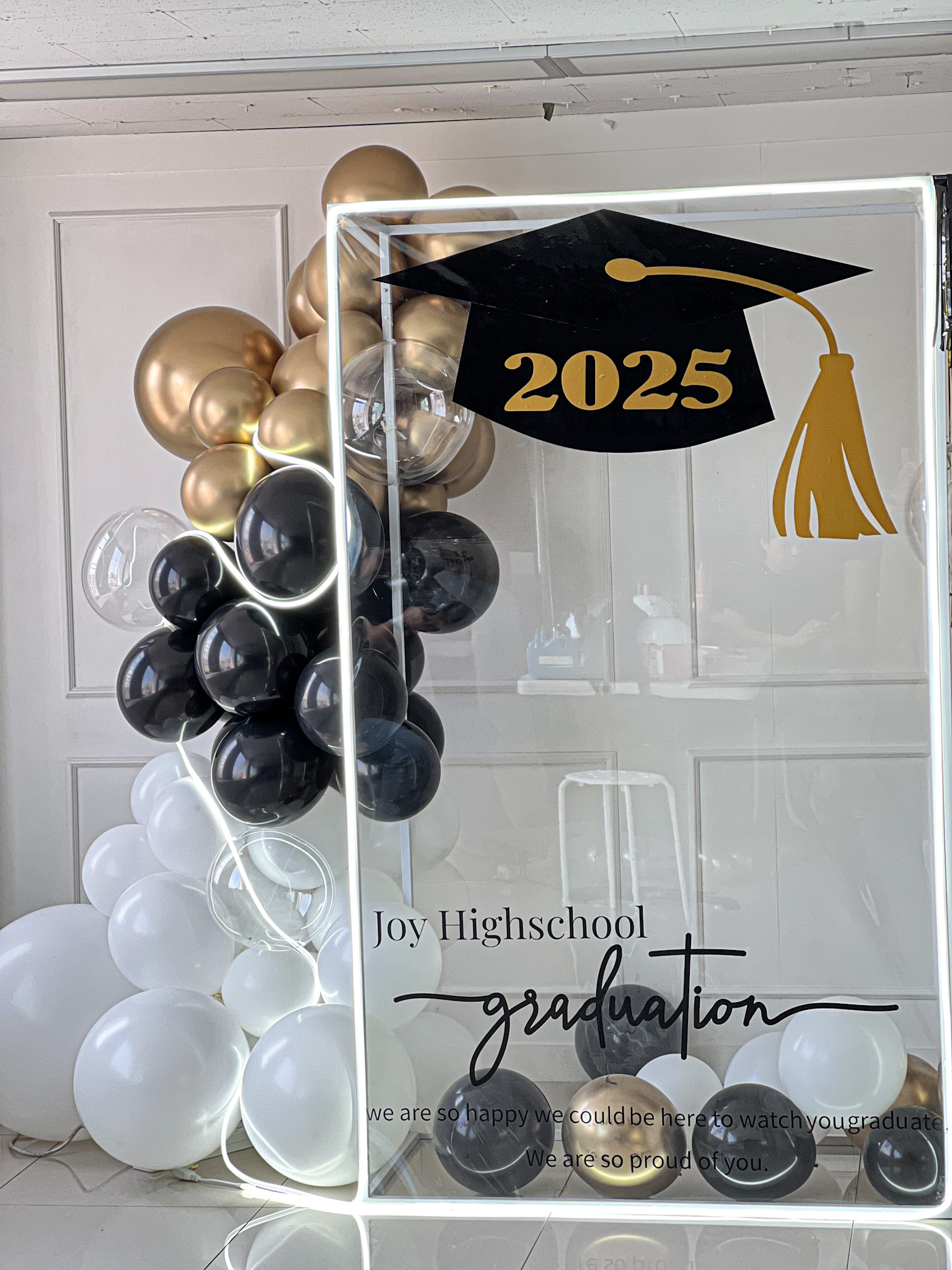 블랙&골드 졸업식 포토존 상세이미지 2