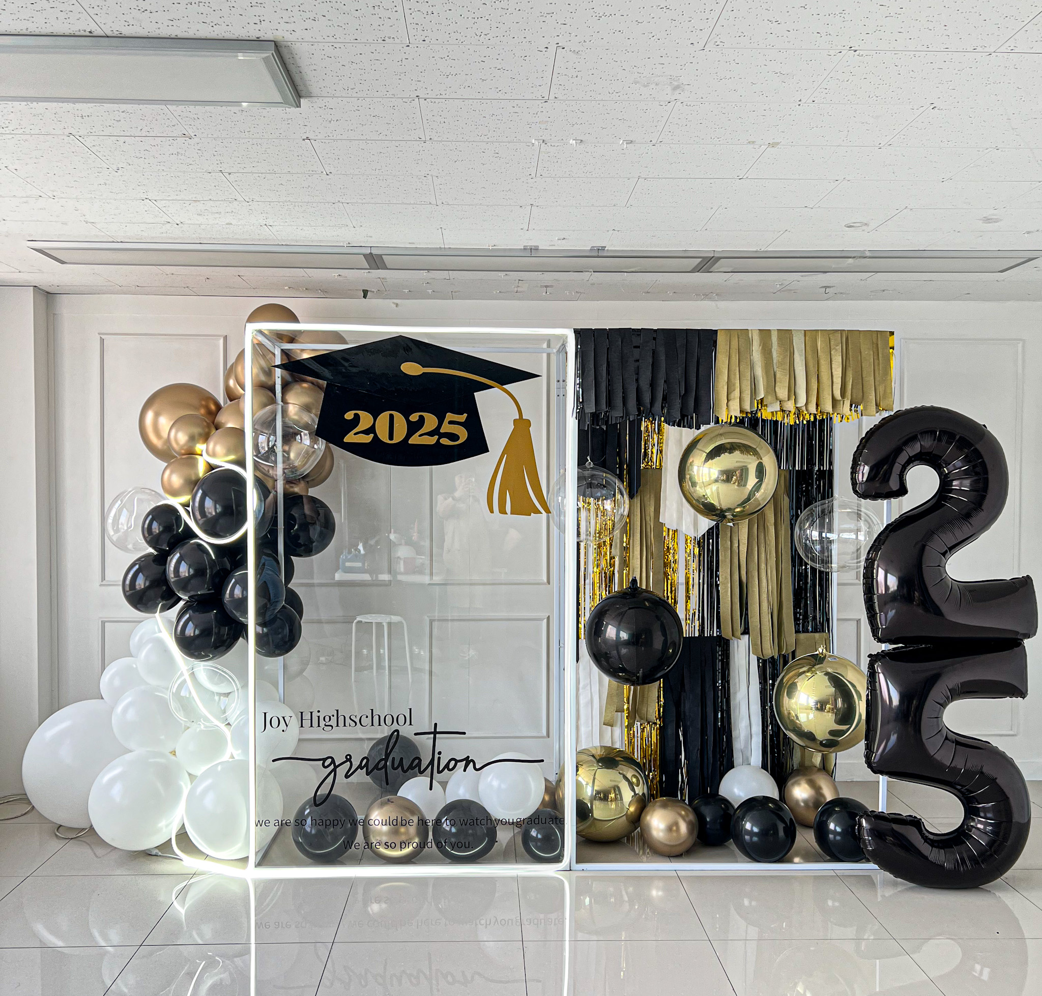 블랙&골드 졸업식 포토존 상세이미지 3