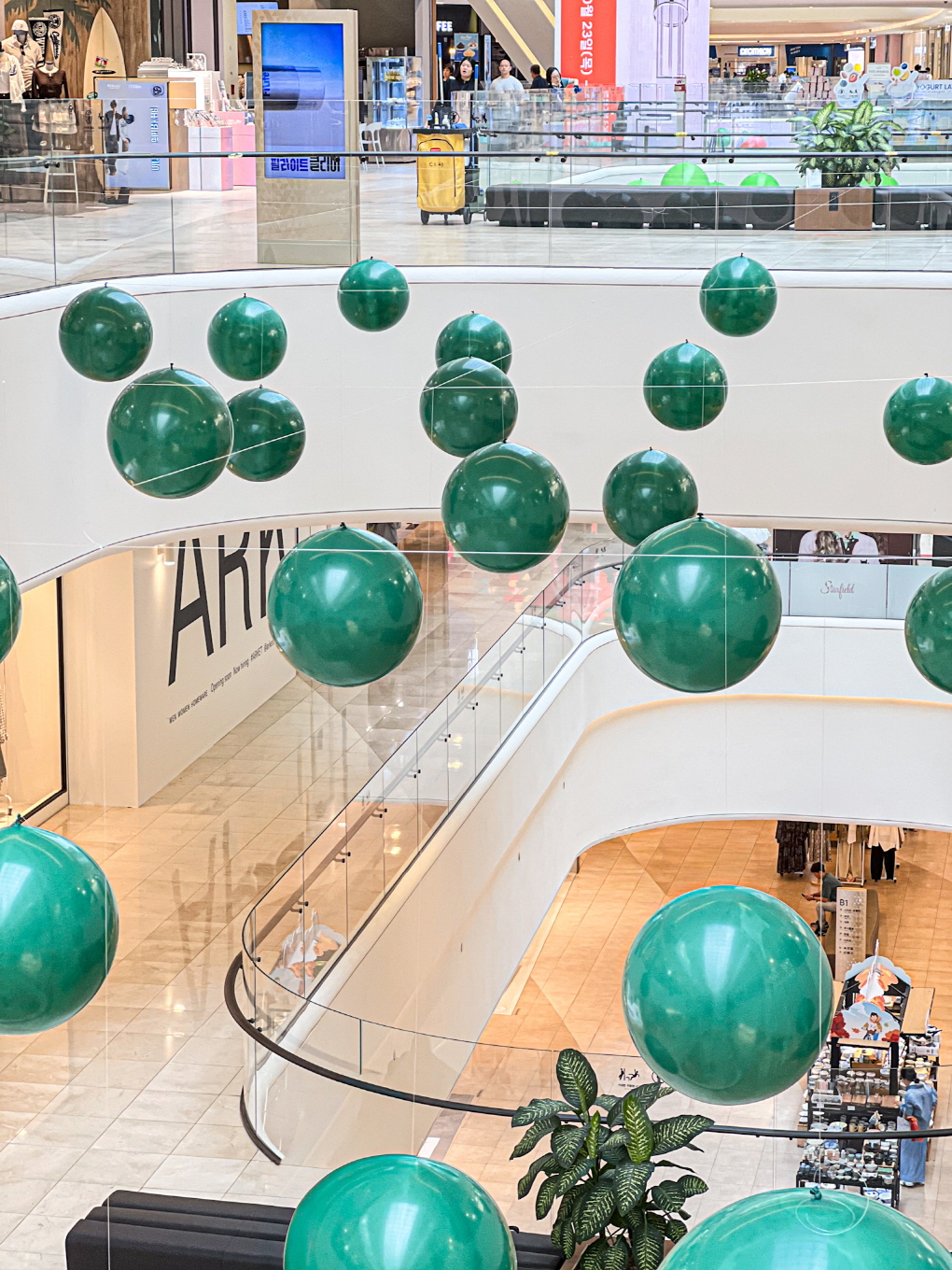 기업행사장식 - 대형 벌룬 행잉 작업 상세이미지 4