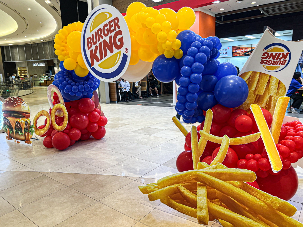 버거킹 프로모션 매장 풍선 아치 장식 상세이미지 3