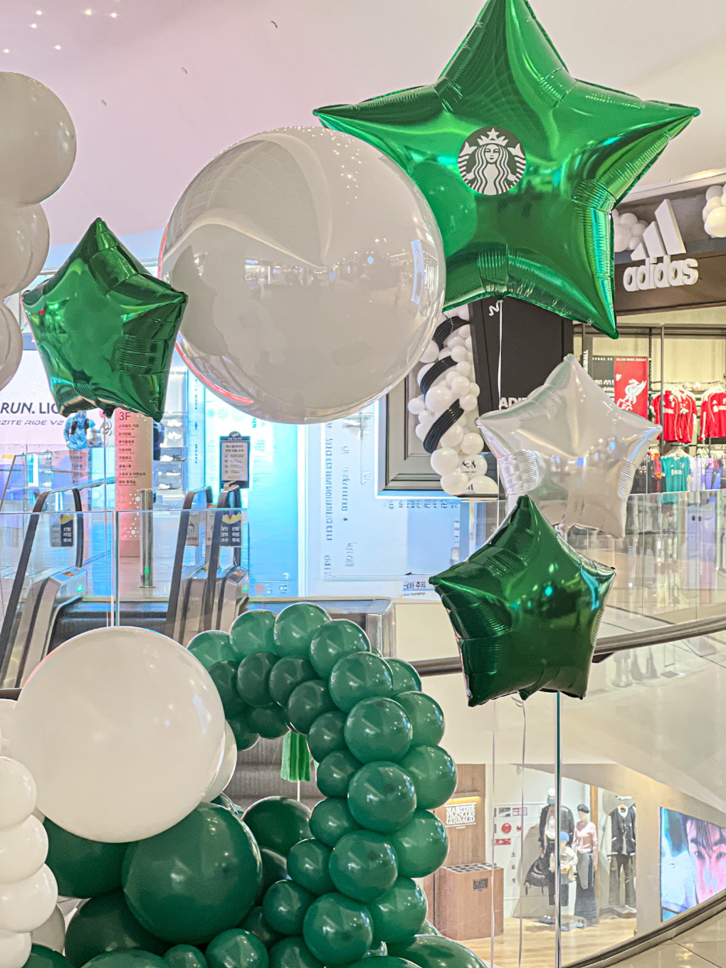 스타벅스 브랜드 프로모션 풍선 포토존 상세이미지 3