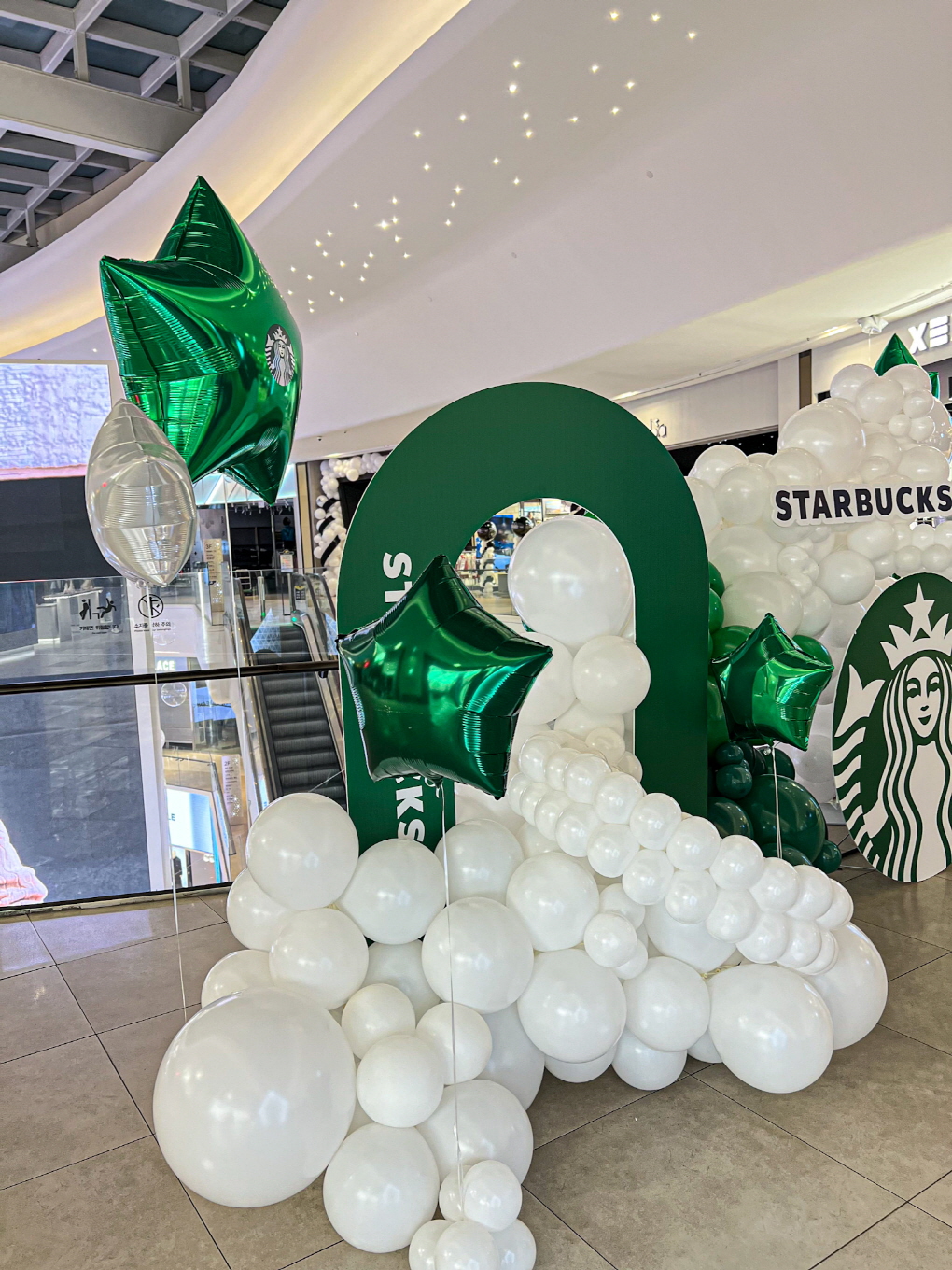 스타벅스 브랜드 프로모션 풍선 포토존 상세이미지 4