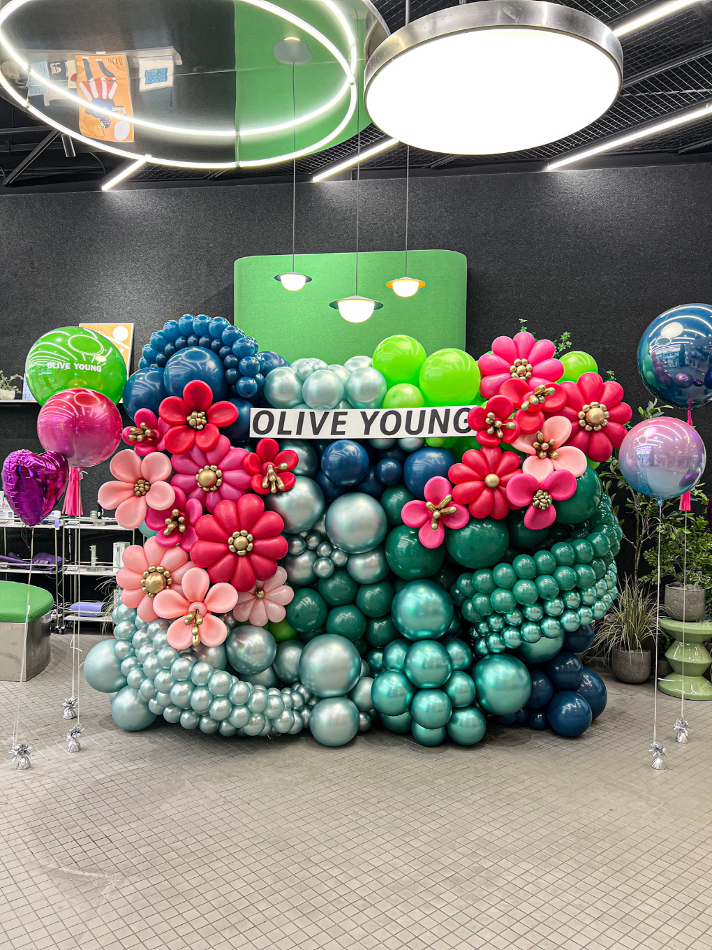 올리브영 프로모션 플라워 벌룬 포토존 상세이미지 1