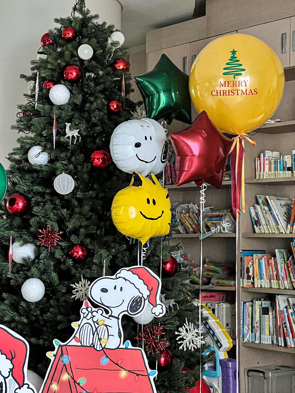 공공 육아기관을 위한 크리스마스 시즌 공간 연출 상세이미지 3