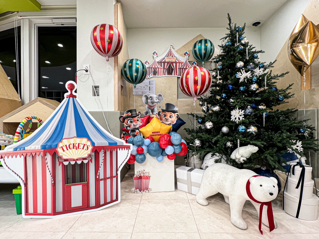 강동구 아이맘 천호2동점 크리스마스 공간 연출 상세이미지 1