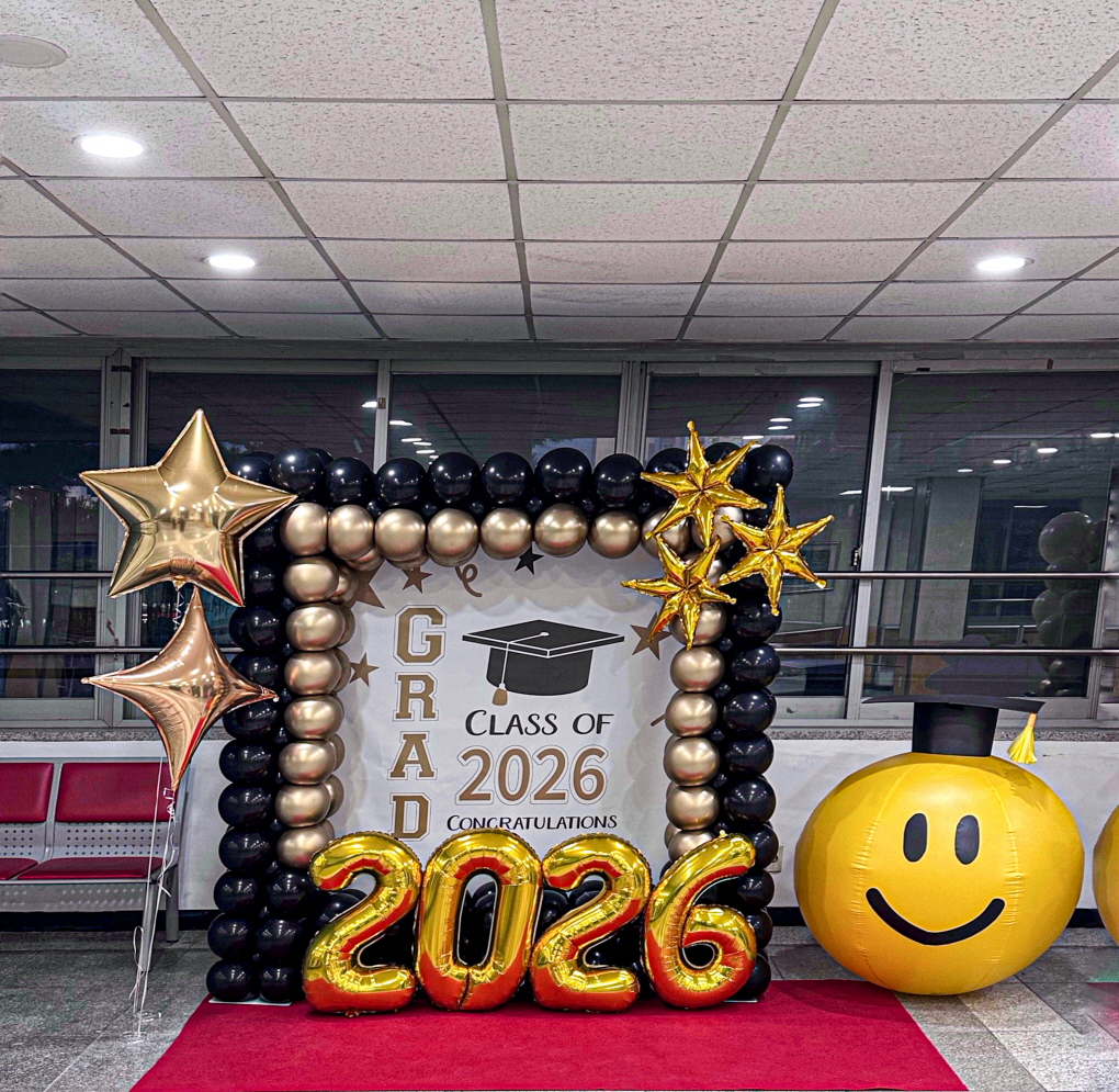 죽전고등학교 2026 졸업 포토존 장식｜행사장 분위기를 완성한 공식 포토스팟 상세이미지 1